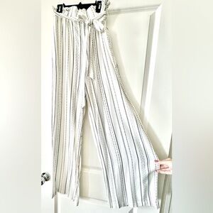 Vertical Lined-White Trousers